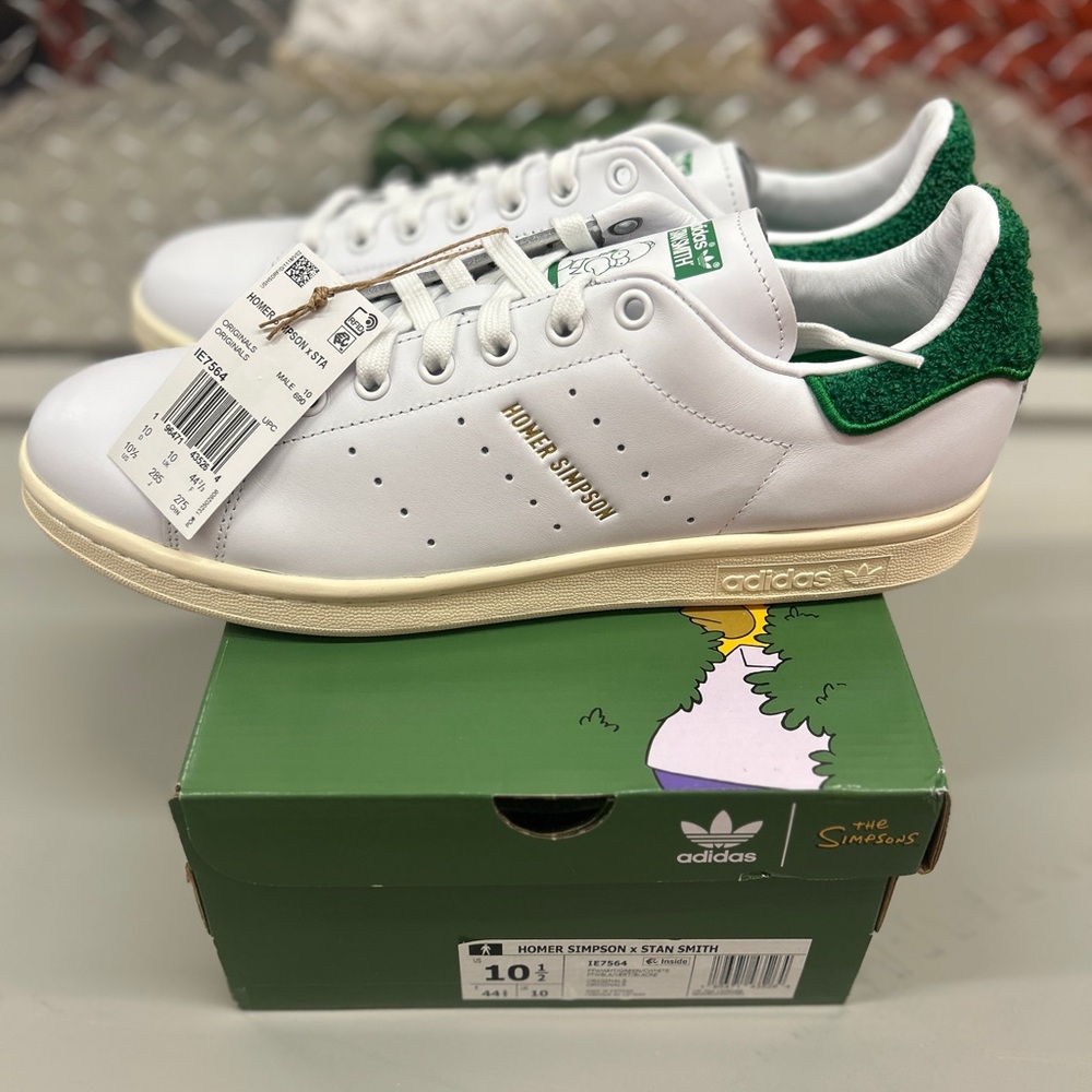 Adidas Stan Smith Homer Simpson Edition - White and Green (Men’s 10.5)